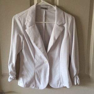 White 3/4 Sleeve Blazer